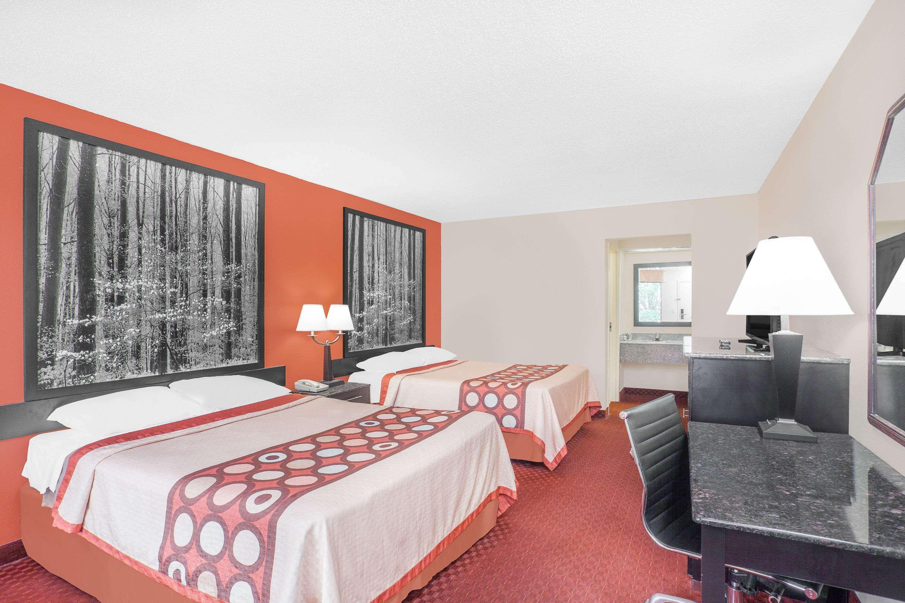 Super 8 By Wyndham Greeneville Area Hotel 2*