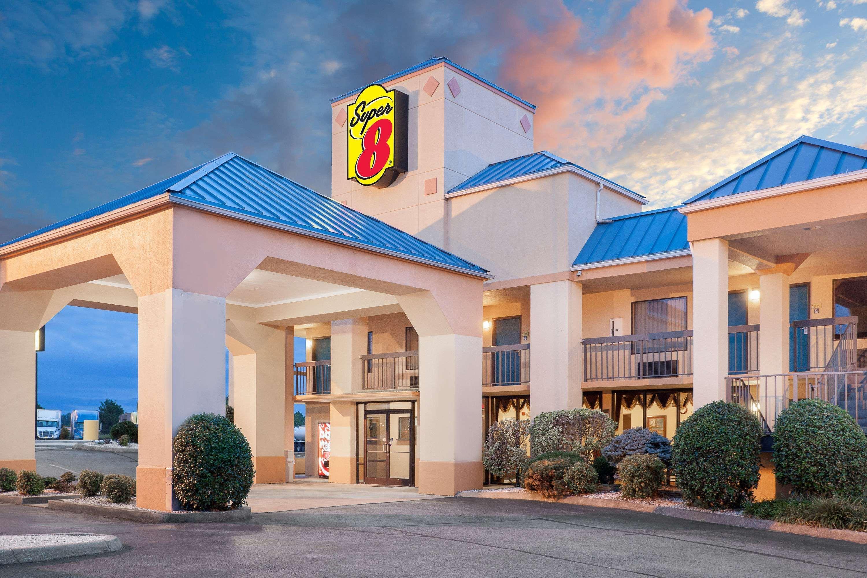 Super 8 By Wyndham Greeneville Area 2*