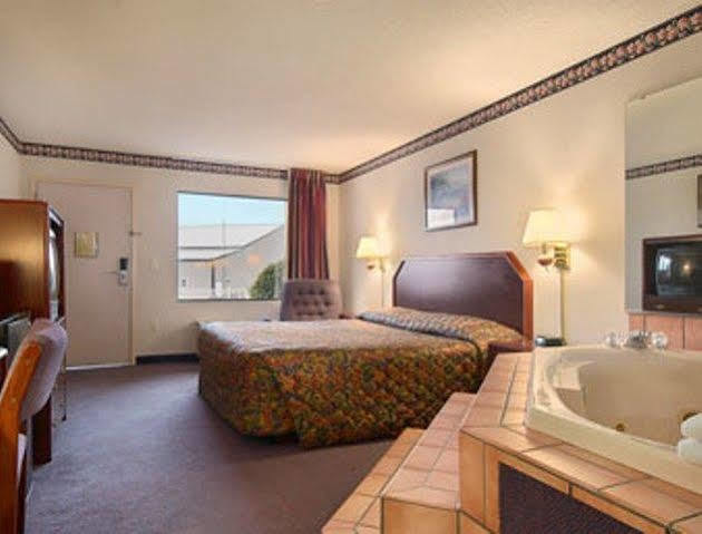 Super 8 By Wyndham Greeneville Area Bulls Gap